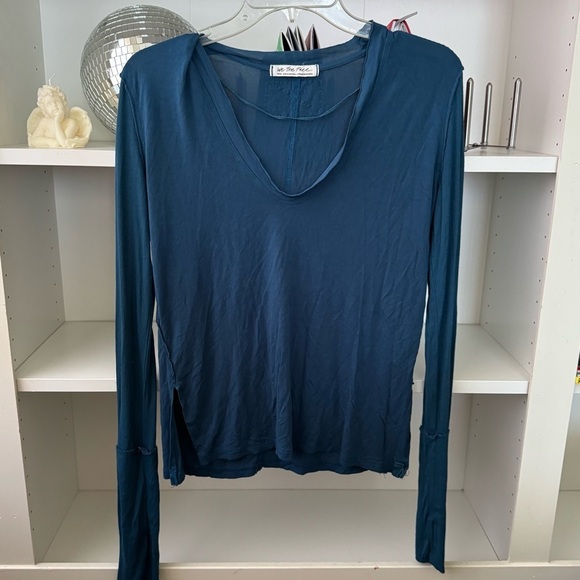 WE THE FREE PEOPLE Fresh and Clean Blue Long Sleeve Shirt - Picture 4 of 5